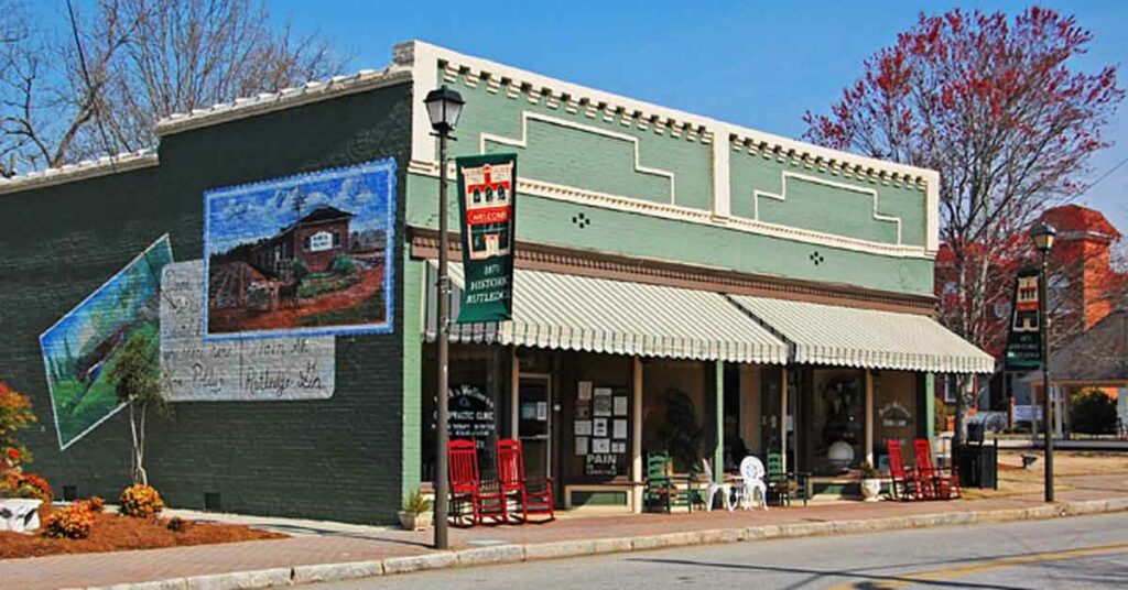 Murals in downtown Ruteldge, GA