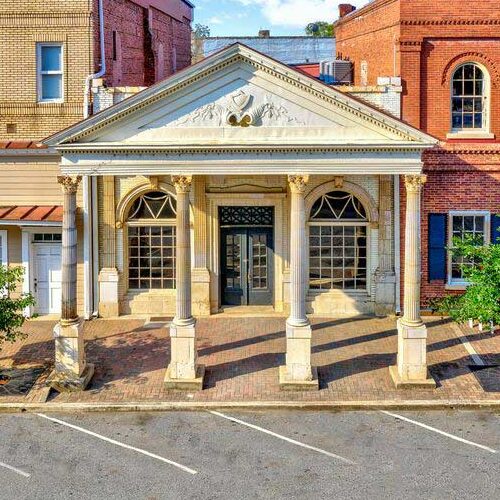 Exterior of Wine and Roses | Madison GA Event Venue