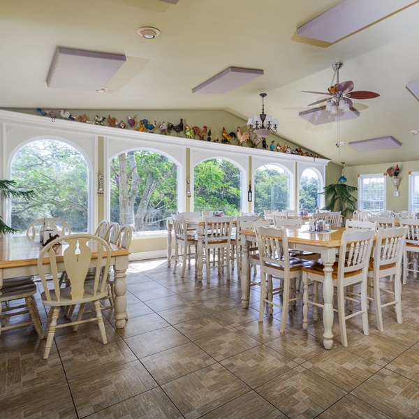 SCGRDiningRoom1_web600x600px